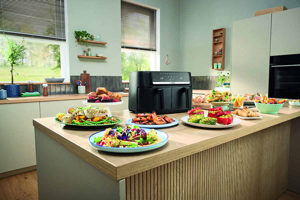 Neue Platzwunder für die große Familienküche: Die Bosch Air Fryer Serie 4 Double Drawer und Double Flex bieten extra viel Platz