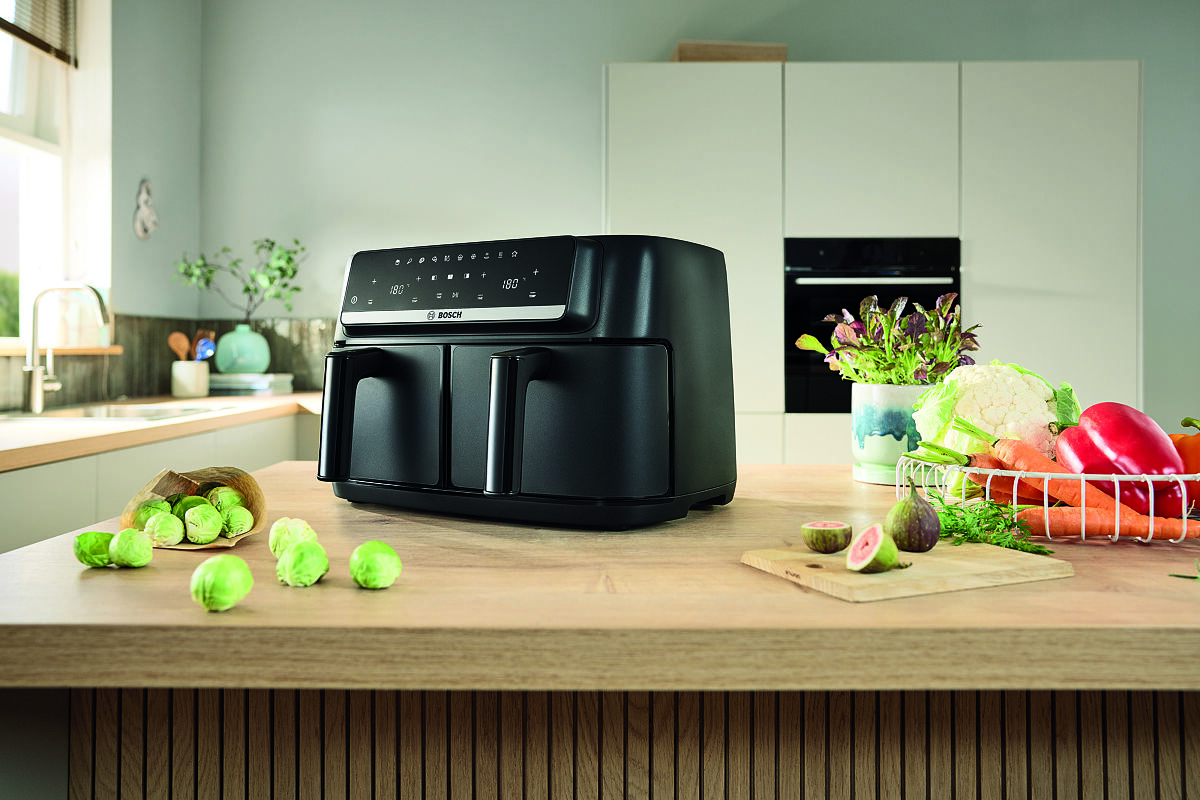 Neue Platzwunder für die große Familienküche: Die Bosch Air Fryer Serie 4 Double Drawer und Double Flex bieten extra viel Platz