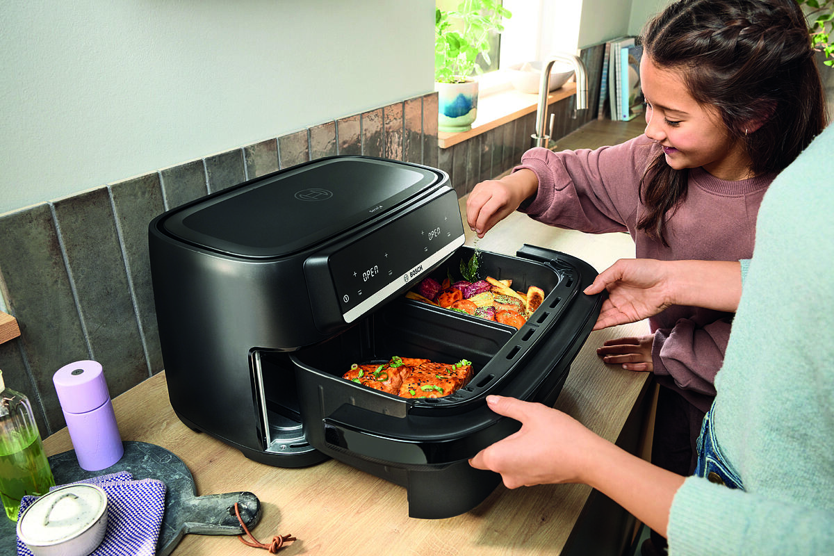 Neue Platzwunder für die große Familienküche: Die Bosch Air Fryer Serie 4 Double Drawer und Double Flex bieten extra viel Platz