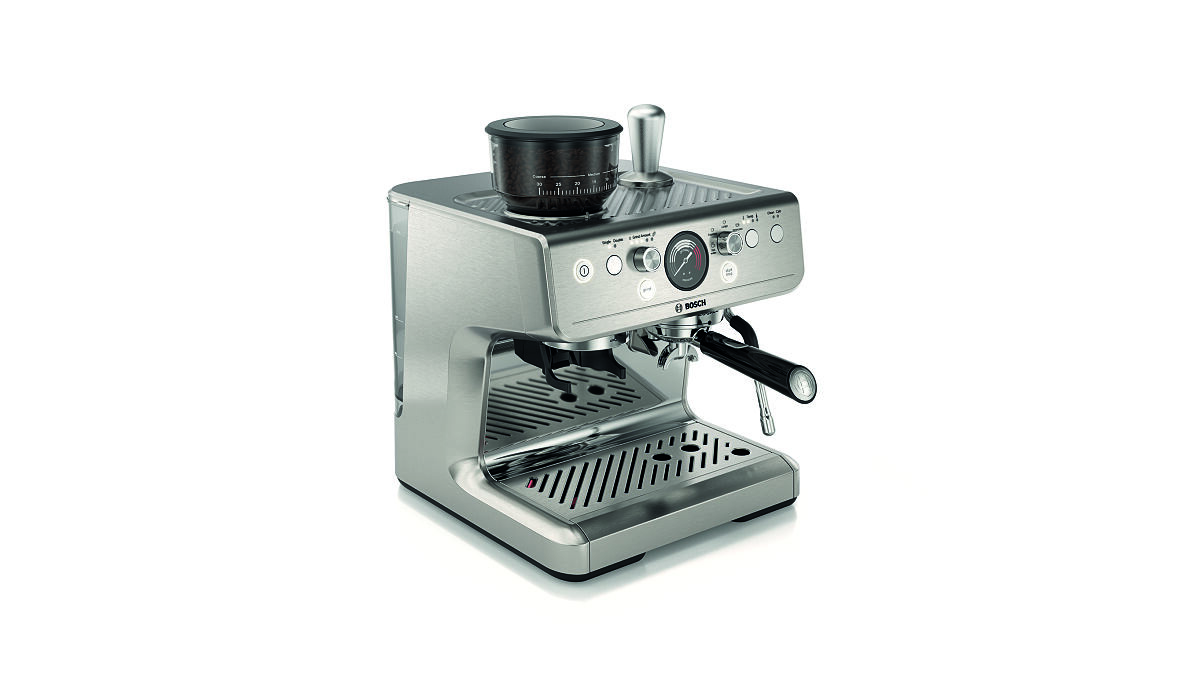 Café-Erlebnis für zu Hause: Die neue HomeCafé Serie 4 bringt professionelle Barista-Qualität in die eigene Küche