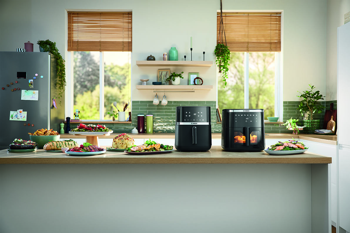 Einfach schneller. Schneller knusprig. Die neuen Bosch Air Fryer helfen, wenn in der Küche die Zeit drängt